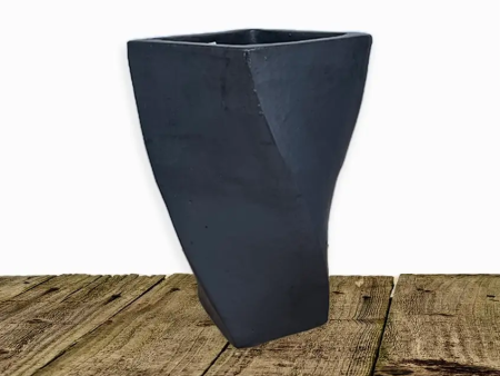 8086N14 - Matte Black Twisted Ceramic Pot For Discount