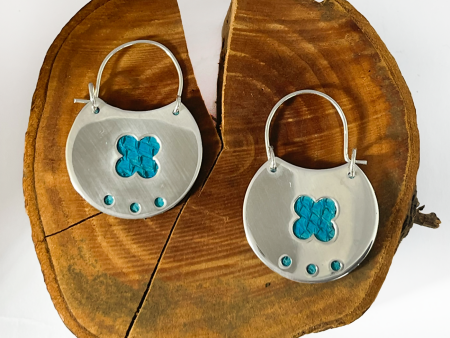 FOUR LEAF EARRINGS on Sale