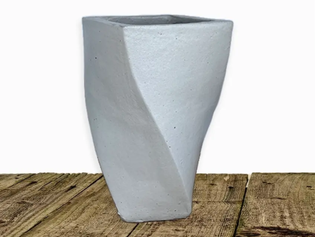 8086N12 - White Twisted Ceramic Pot Sale